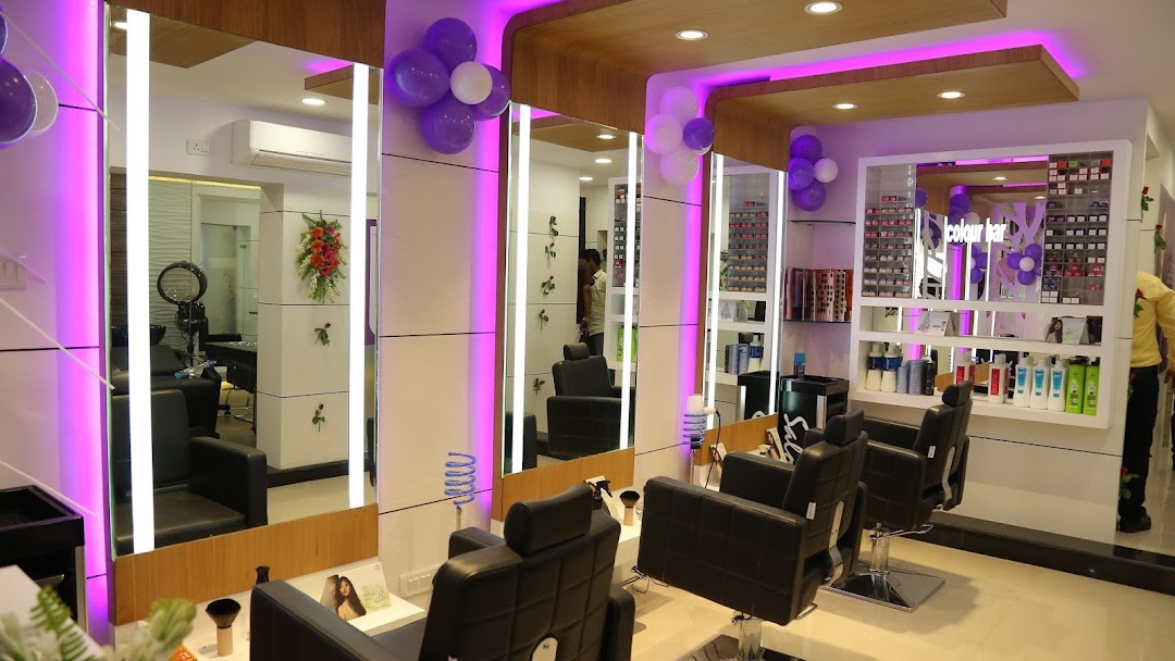 The Originals Unisex Salon-Hair Services | Party Makeup Salon In Lucknow